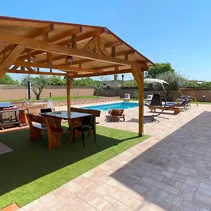 Apartment Rosa Loborika