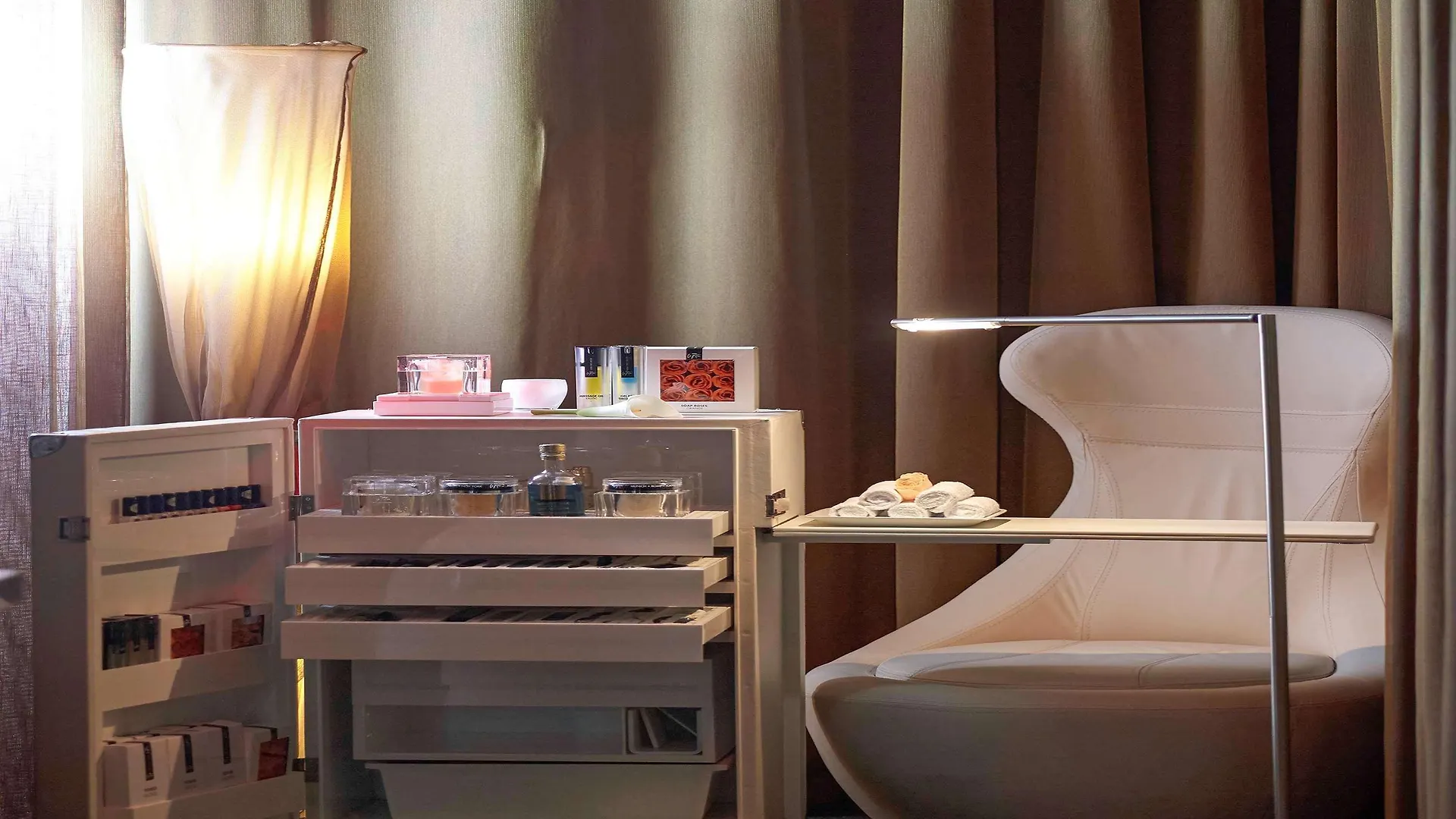 Sofitel Munich Bayerpost Hotel 5*,  Duitsland
